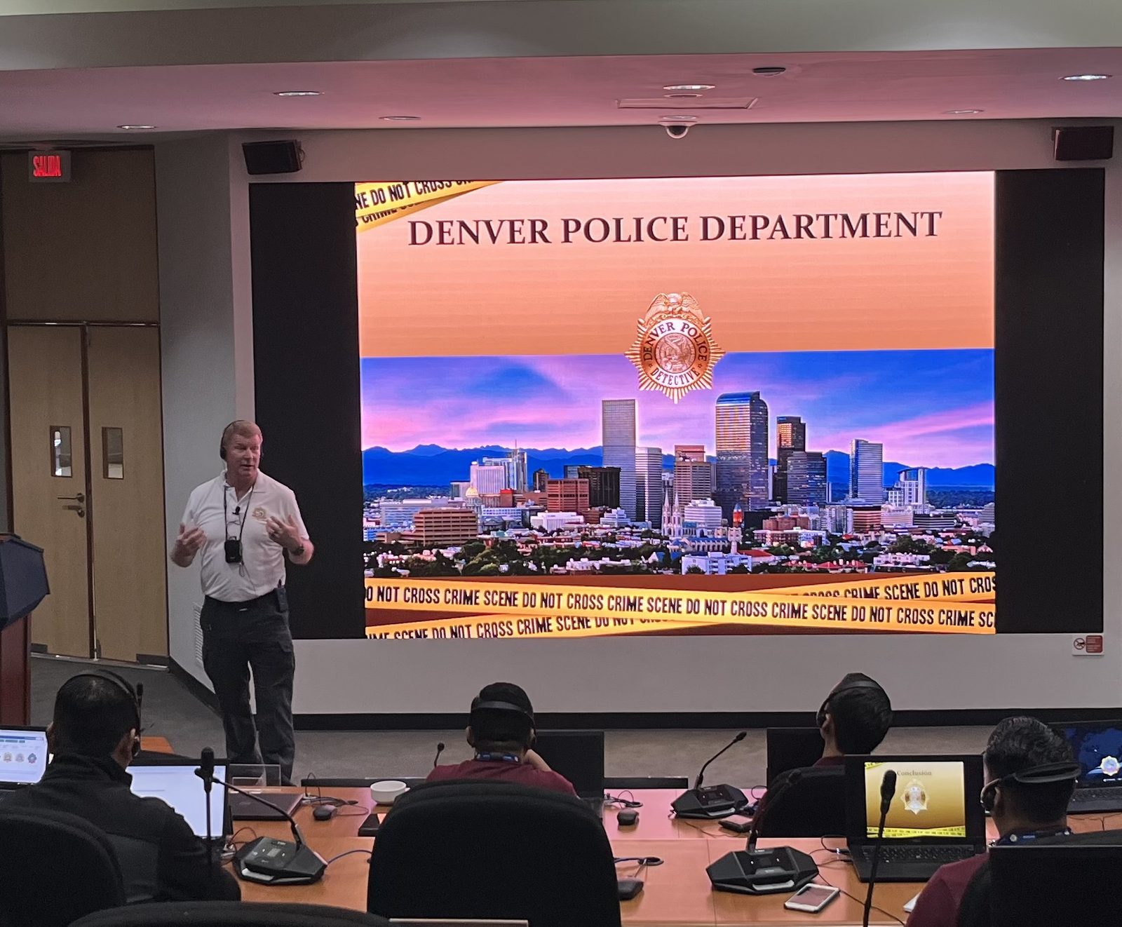 Mark Crider presenting homicide investigation training